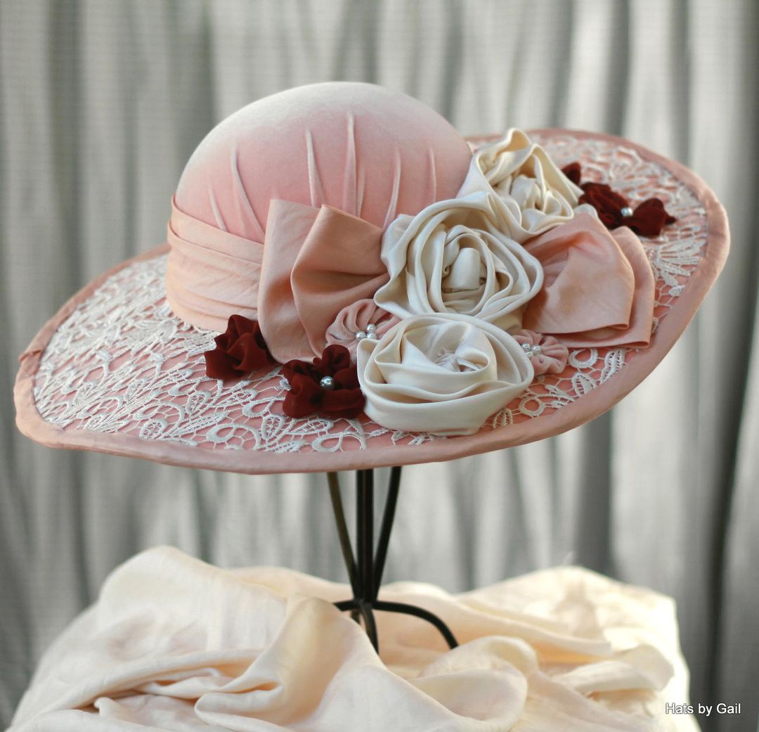 Vintage 1900s Edwardian Victorian Hat Wide Brim Velvet Lace  display picture 2