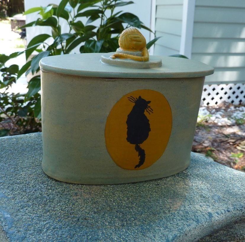 Cat Cremation Urn With Cat Silhouette