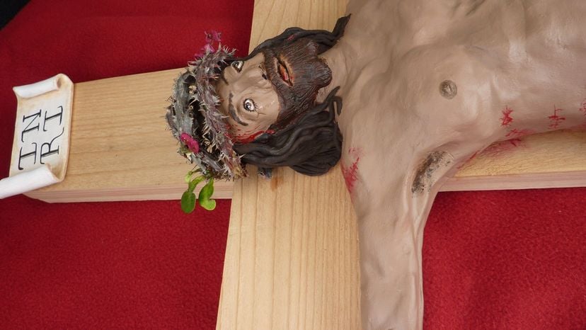 Large 3' Life-Like Crucifix Of Jesus On The Cross