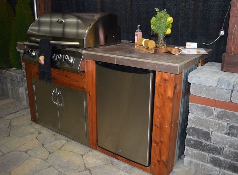 Outdoor Kitchen