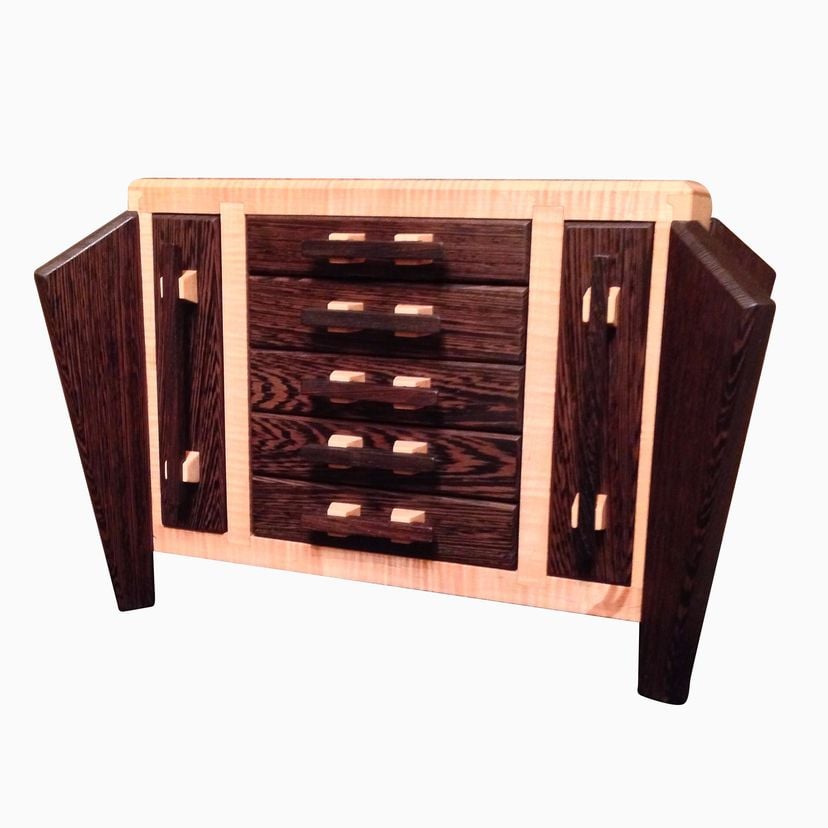 Contrasting Contemporary Jewelry Box