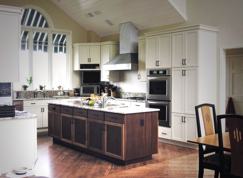 Custom Kitchen Cabinets And Island In Mahogany