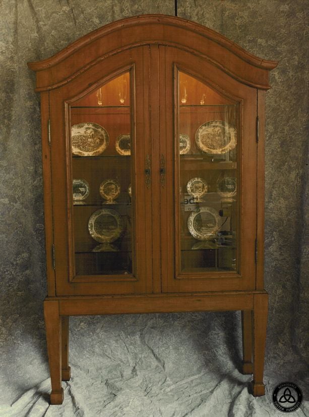 #1001 Lighted Display Cabinet