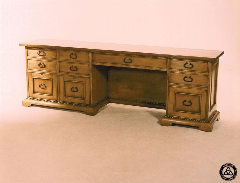 #550 Large Maple Desk