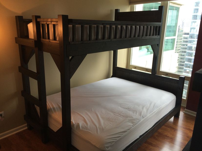 Twin And Queen Size Bunk Beds