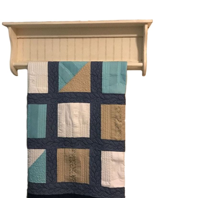 Quilt Rack And Blanket Shelf