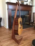 Patented guitar stand 1 small