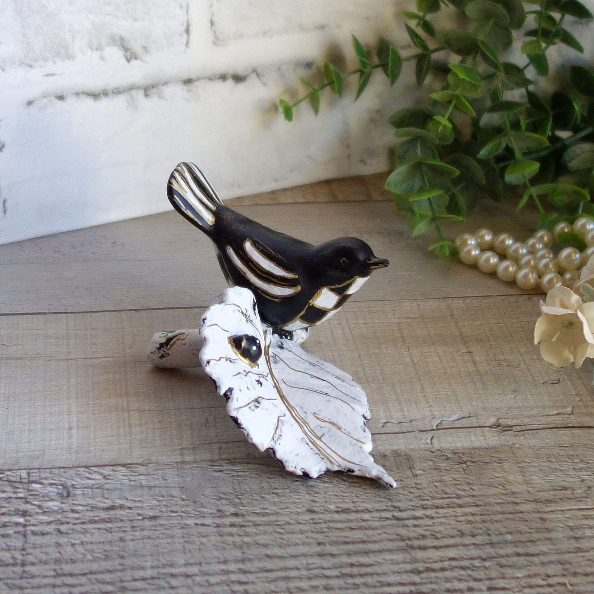 Courtly Songbird Black And White Check Bird Figurine Hand Painted Checked Decor 2 