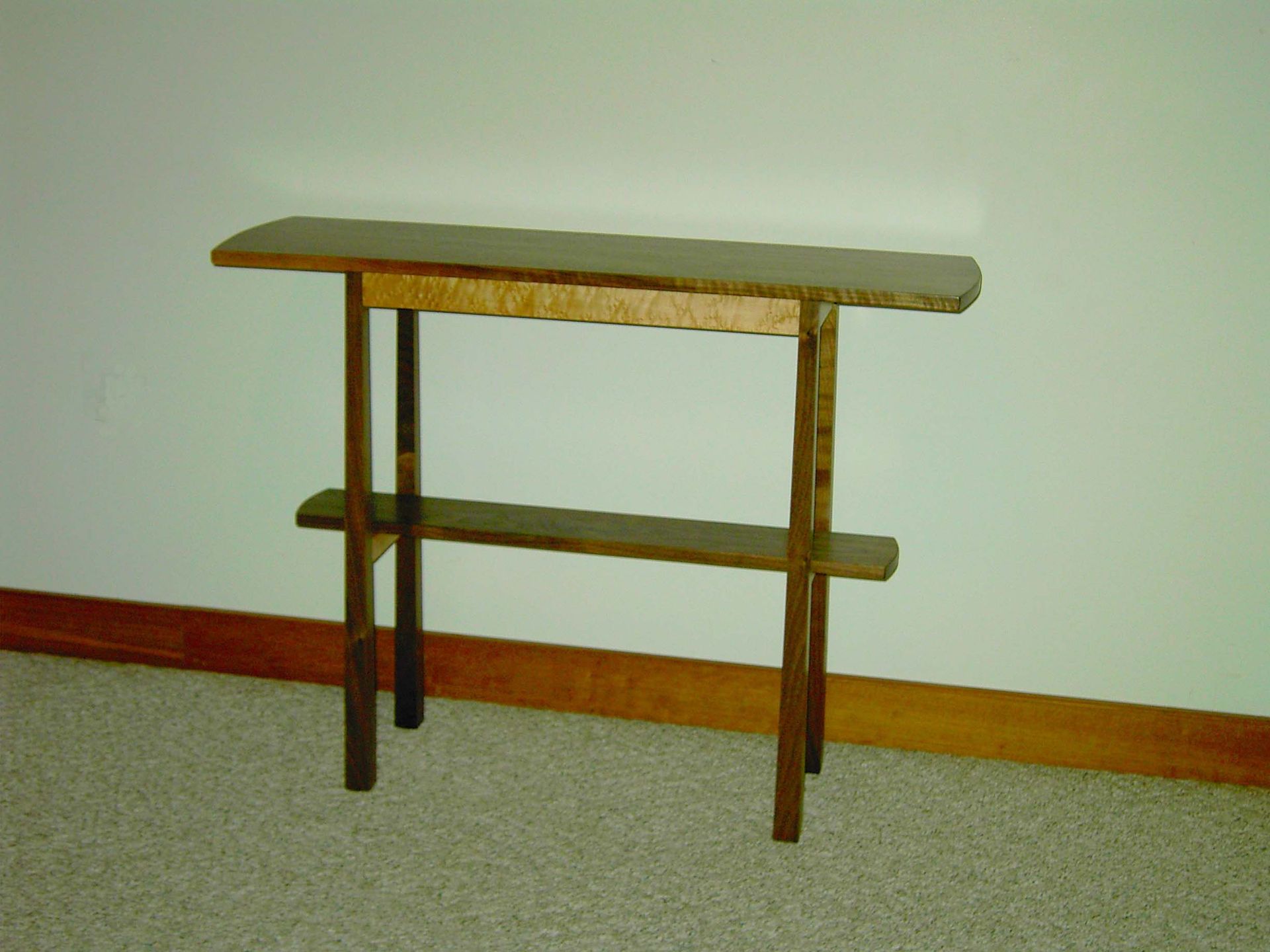 Niche Table 1