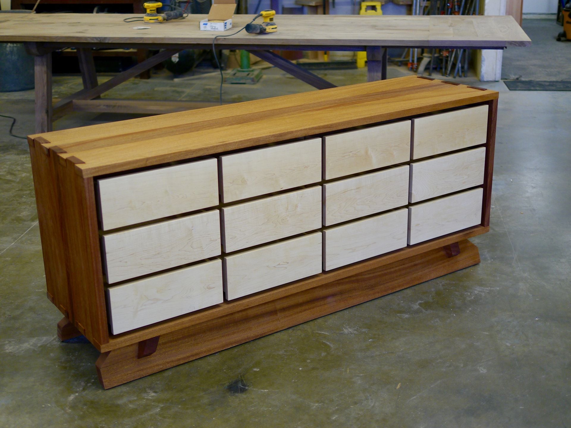 Floating Drawers Wide