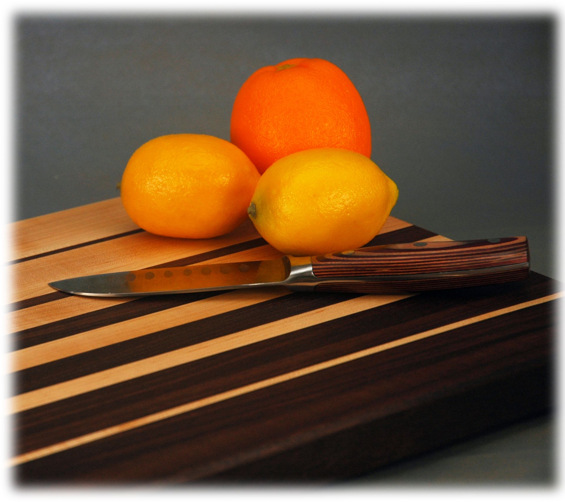 Edge Grain (Vegetable Style) Graduated Stripe Cutting Board