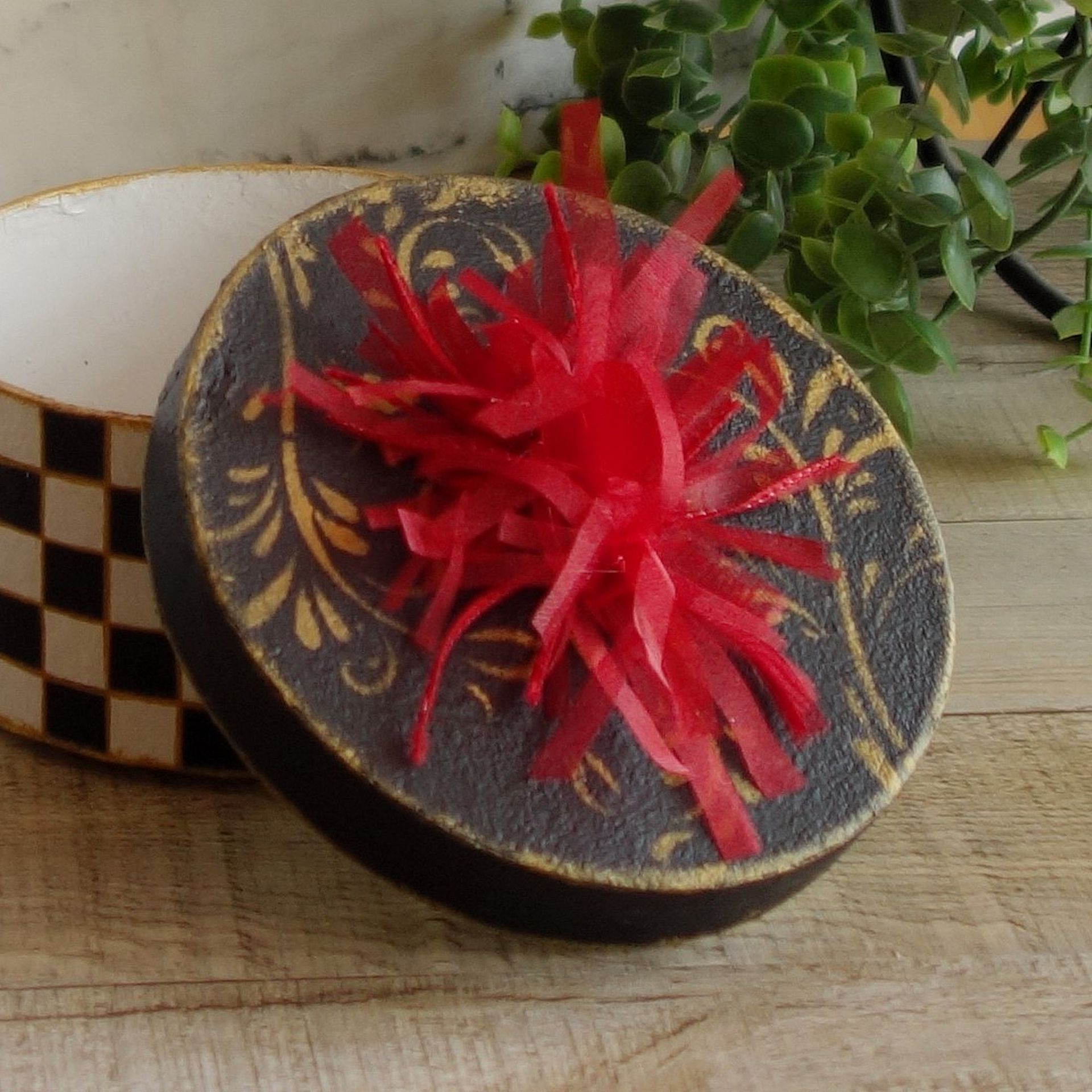 Elegant Check Gift Box Small Decorative Hat Box Whimsy Decor 3 