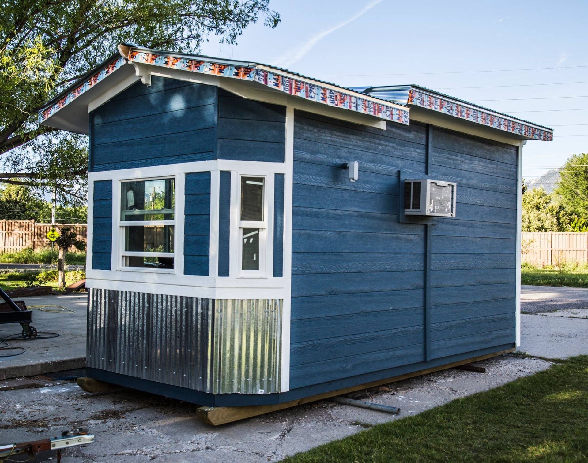 Tiny House/ Office/ Hobby Room 5