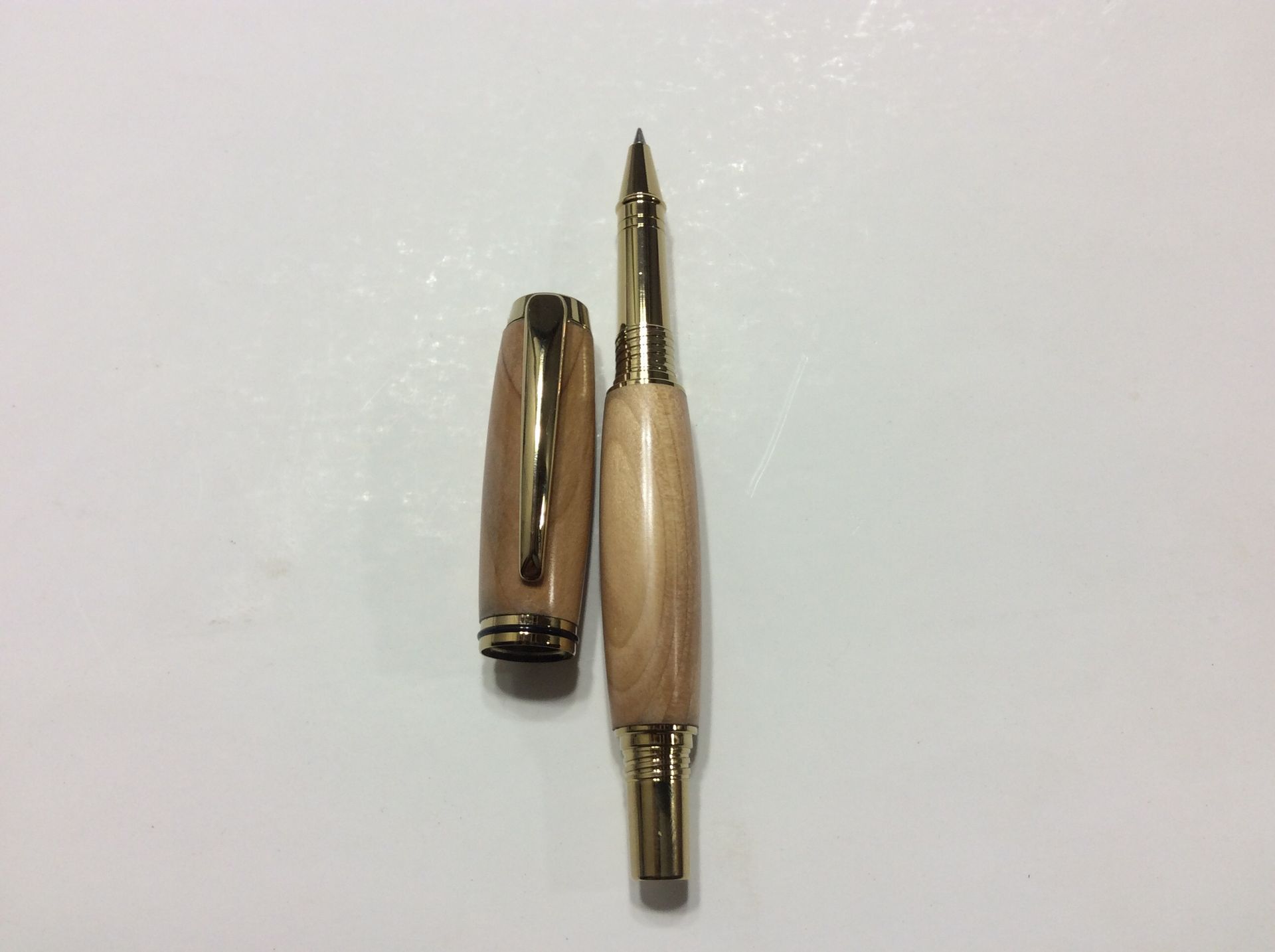 Gentleman's 2 Gold Titanium With Lebanese Cedar 2 