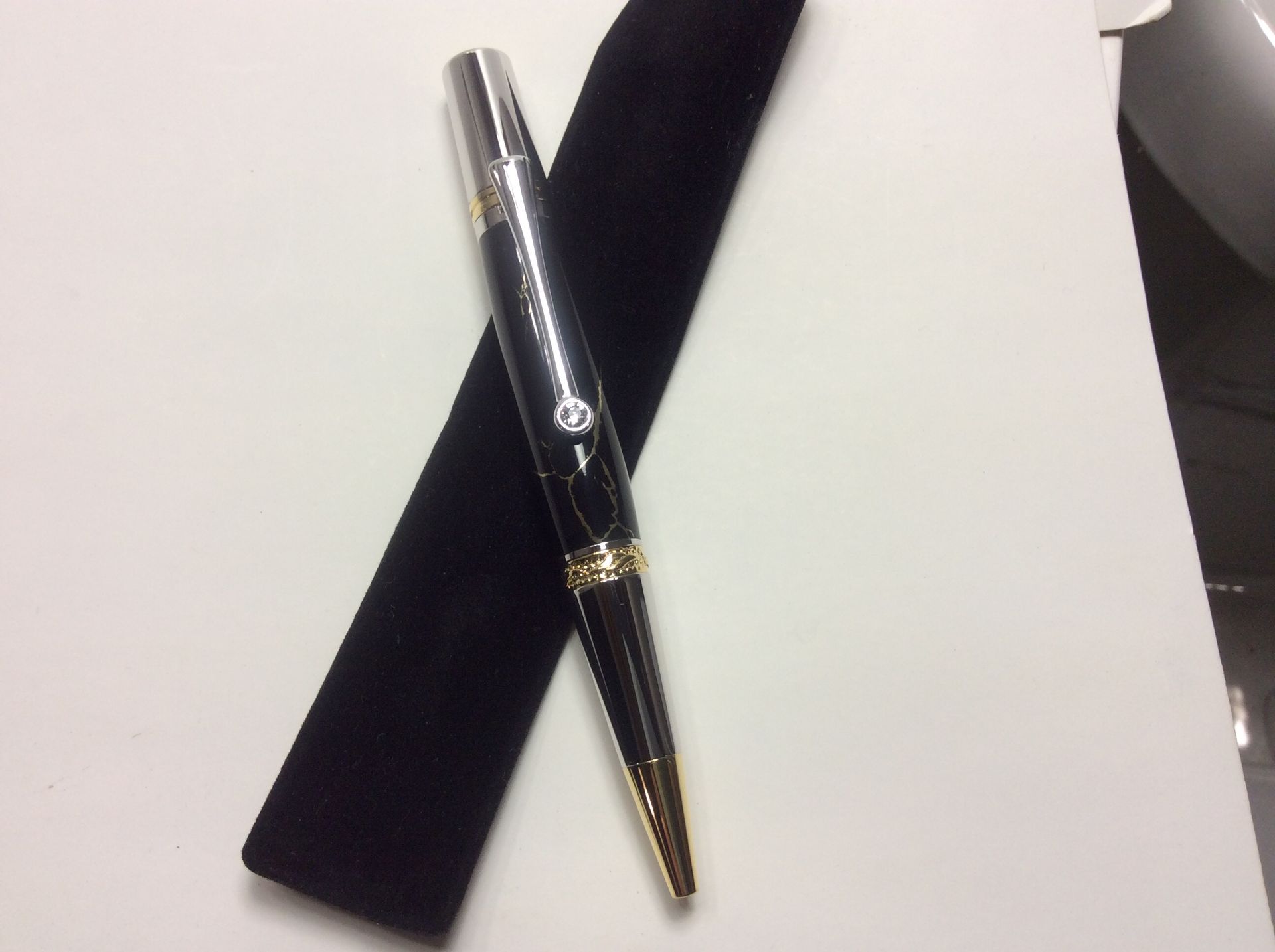 Premium Series Heavy 22kt Gold & Rhodium Majestic Squire 2 