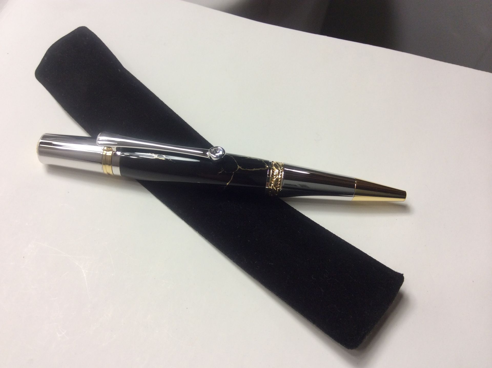 Premium Series Heavy 22kt Gold & Rhodium Majestic Squire 6 