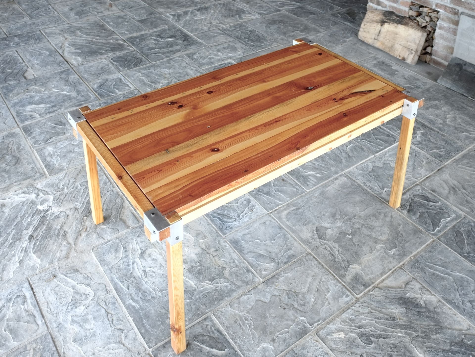 Cartesia Table With Nested Top