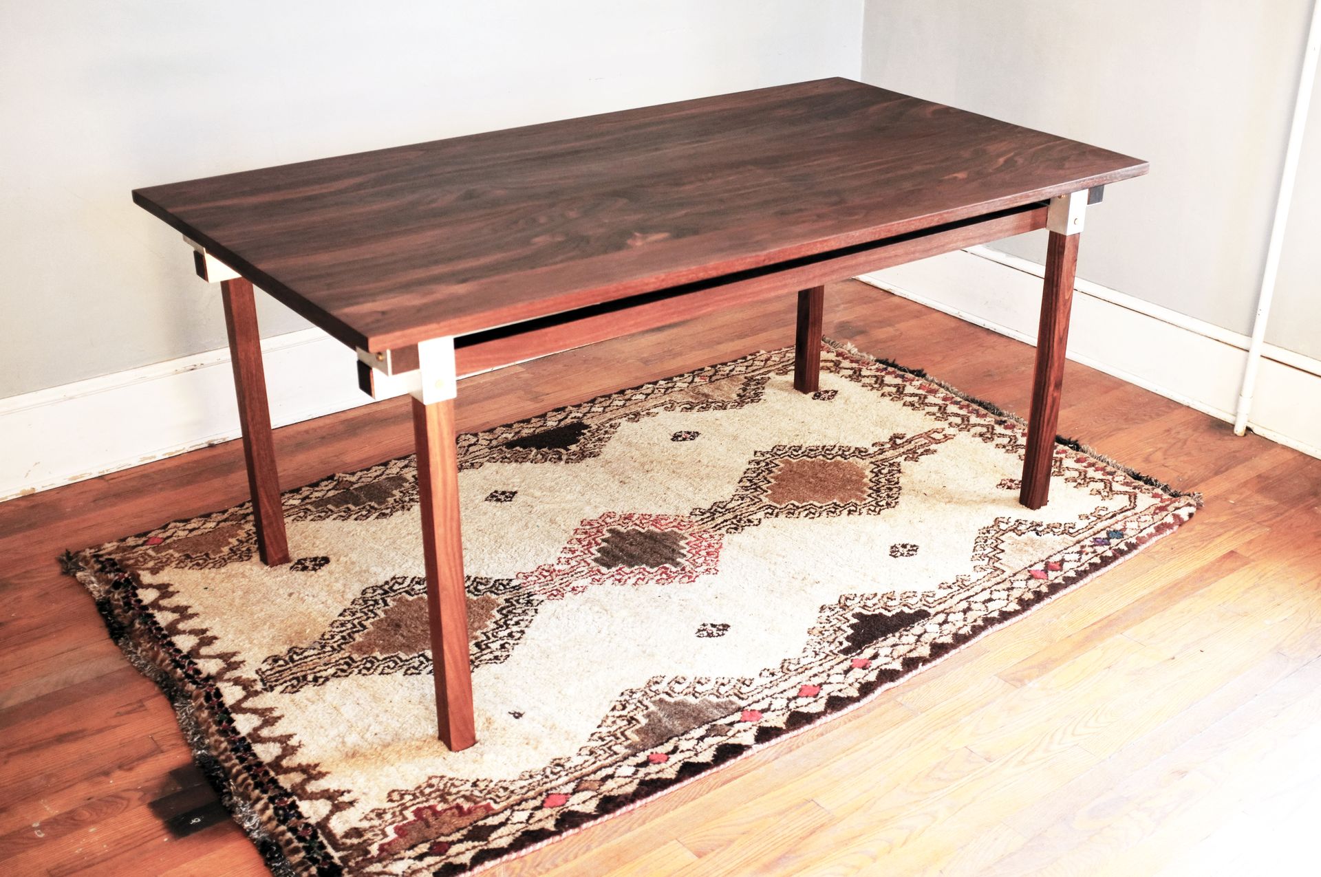 Cartesia Table With Floating Top