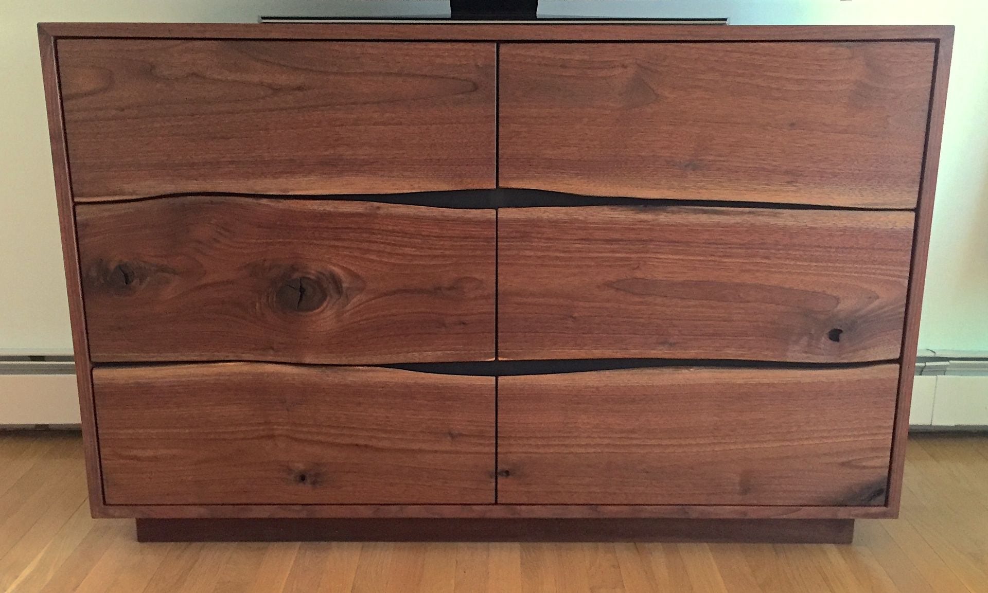 Walnut Bedroom Case 3