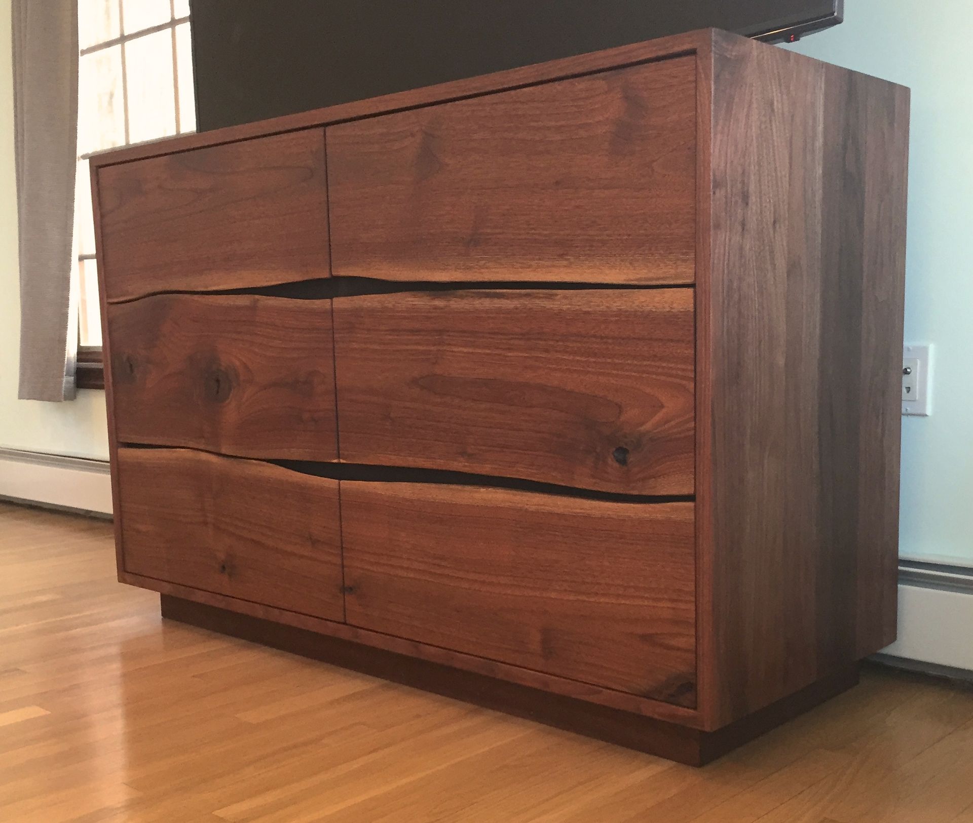 Walnut Bedroom Case