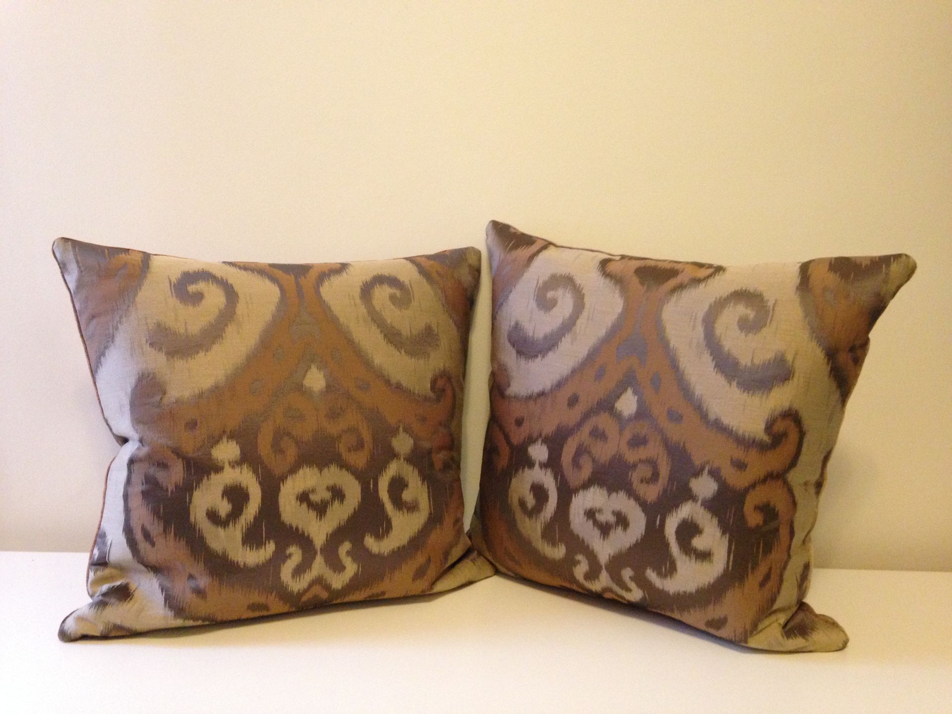 One Of A Kind Golden Brown Patter/Golden Velvet Back 4
