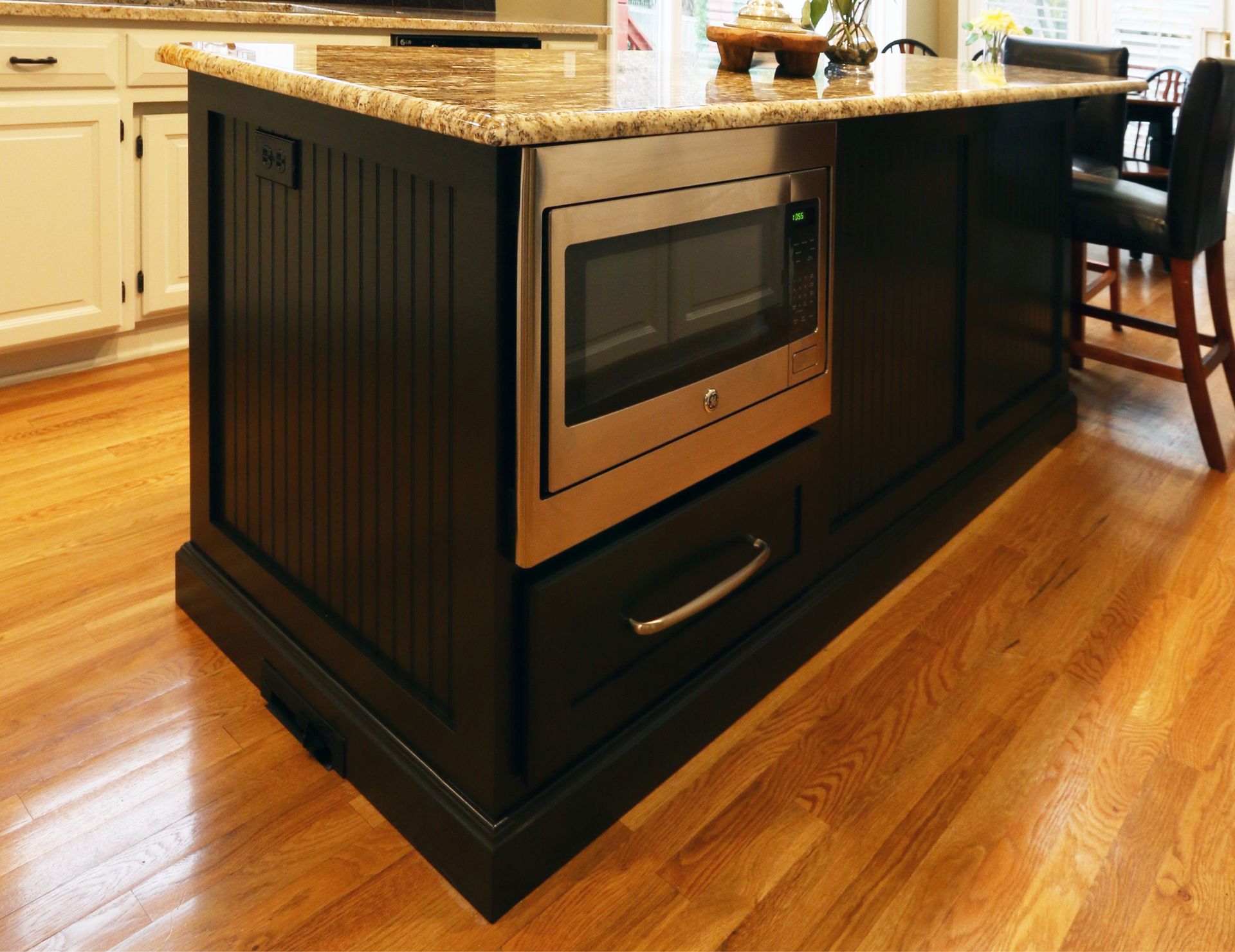 Transitional Kitchen Island 2 