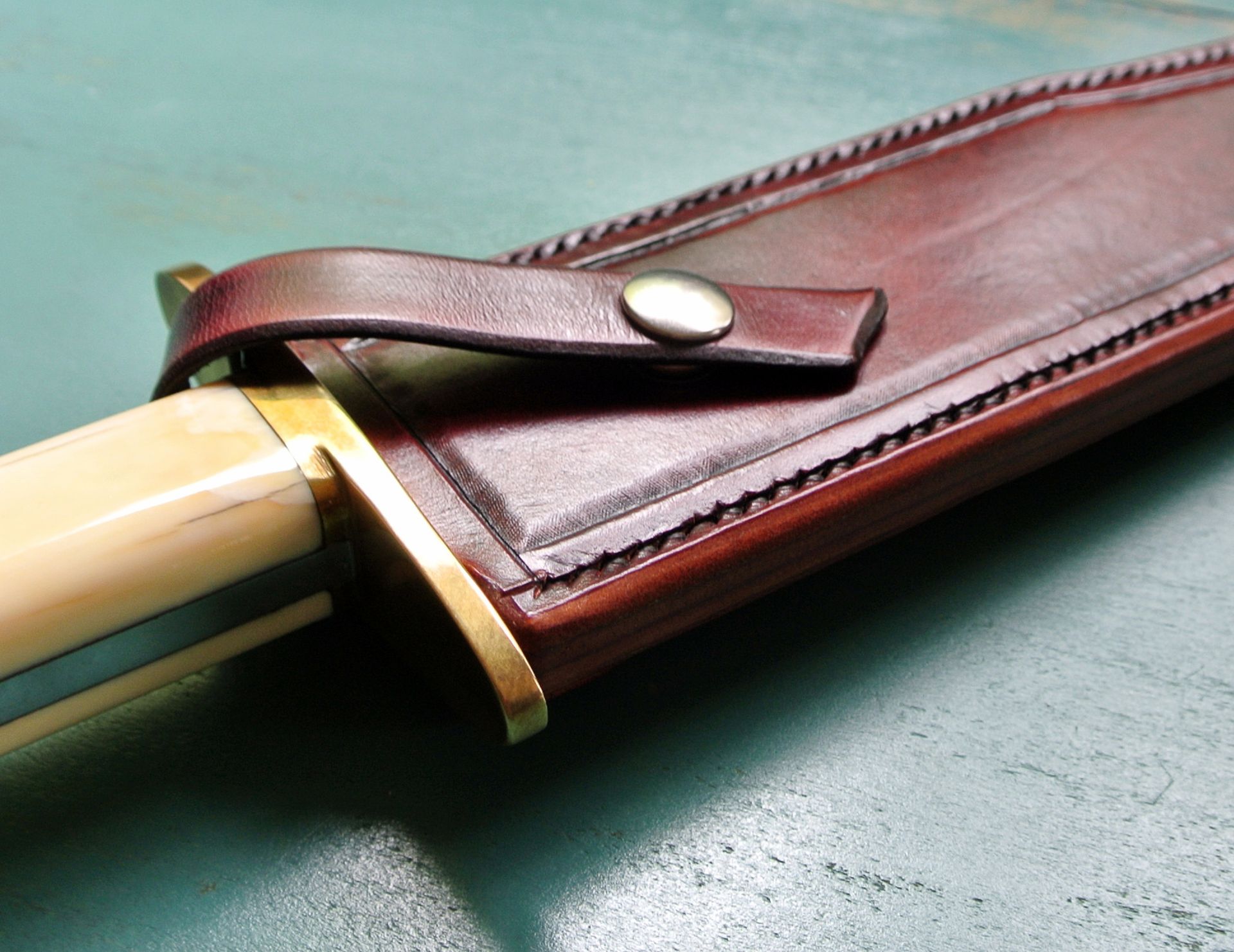 Classic Leather Knife Sheath
