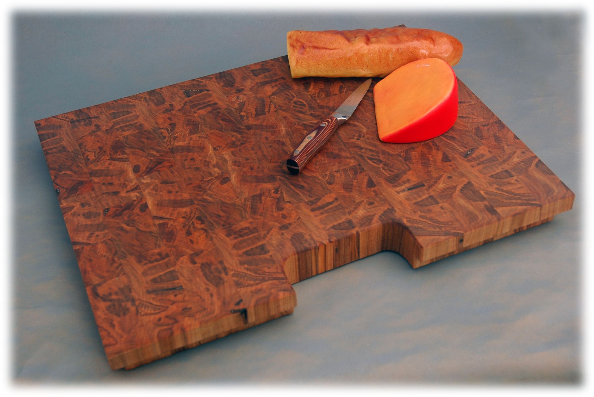 End-Grain Ambrosia Maple Cutting Board (Butcher Style) 2