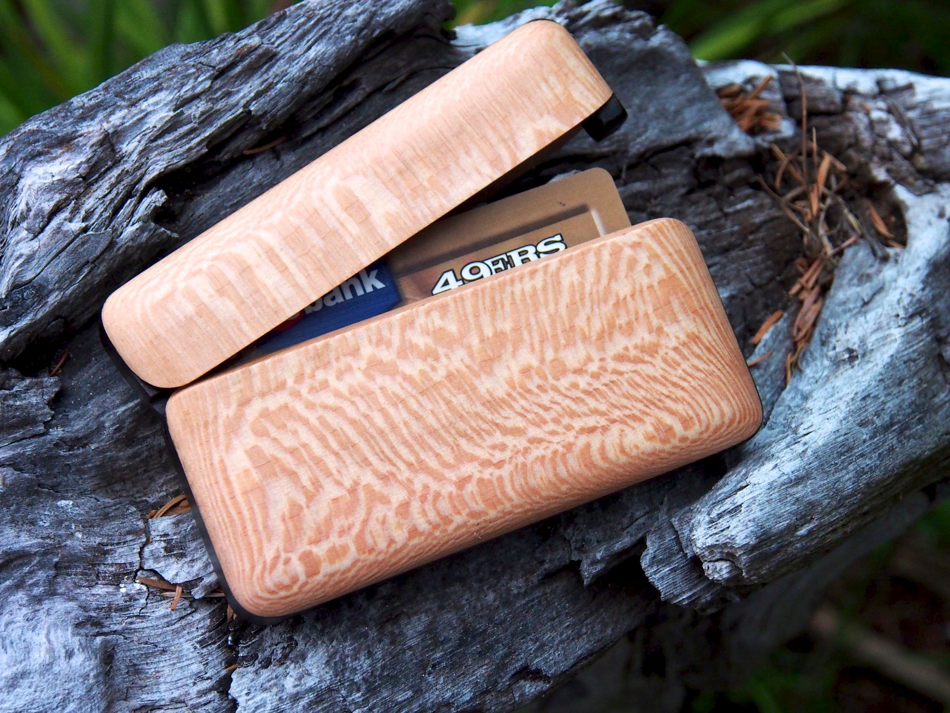 Wood Wallet And Business Card Holder 5
