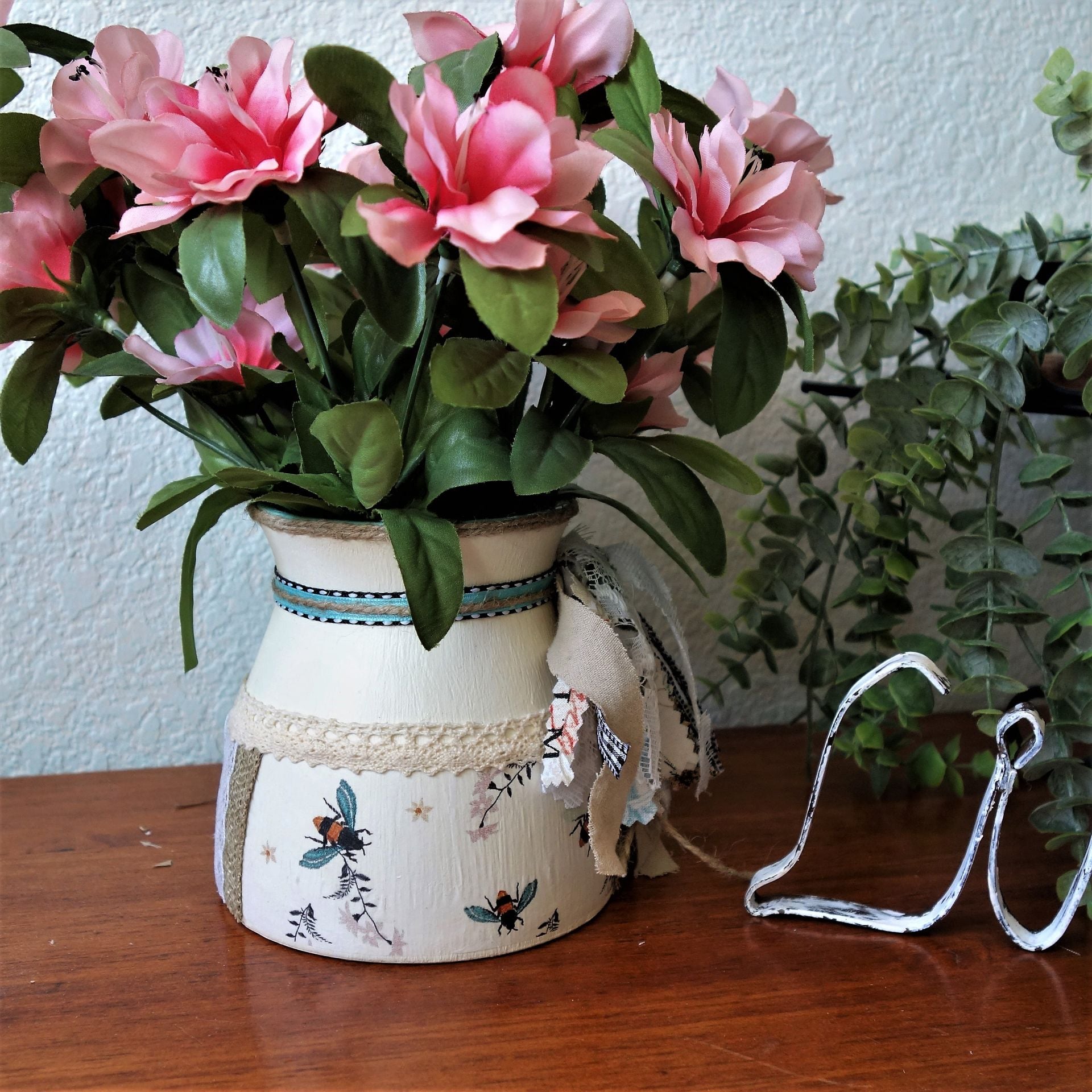 Honey Bee Jar Decorative Canister Bee Vase Makeup Organizer 3 
