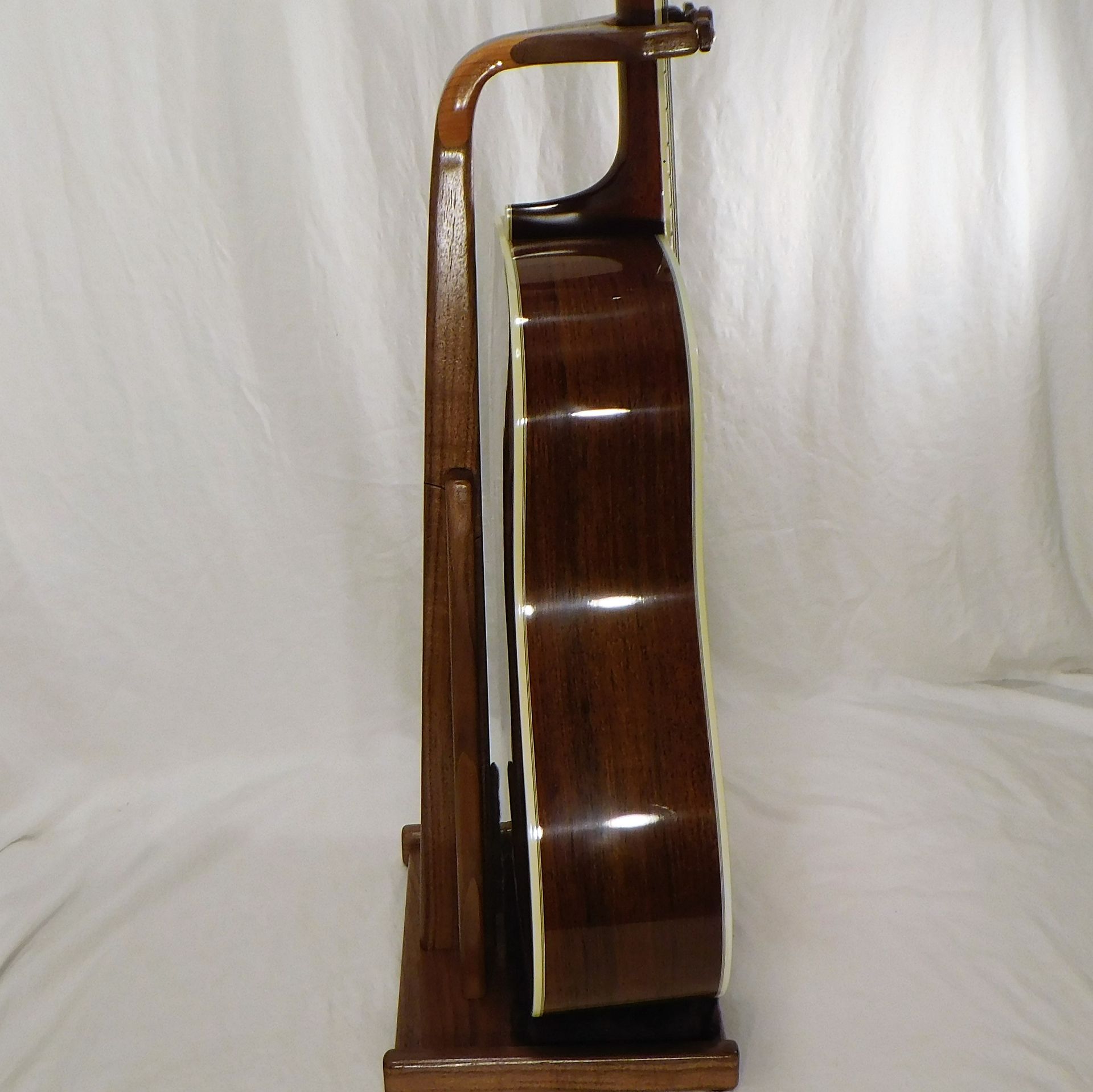 Model 3 Guitar Stand 5