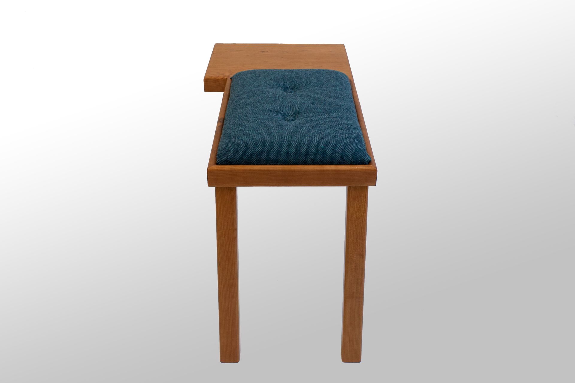 The Raymond Bench: Cherry 2