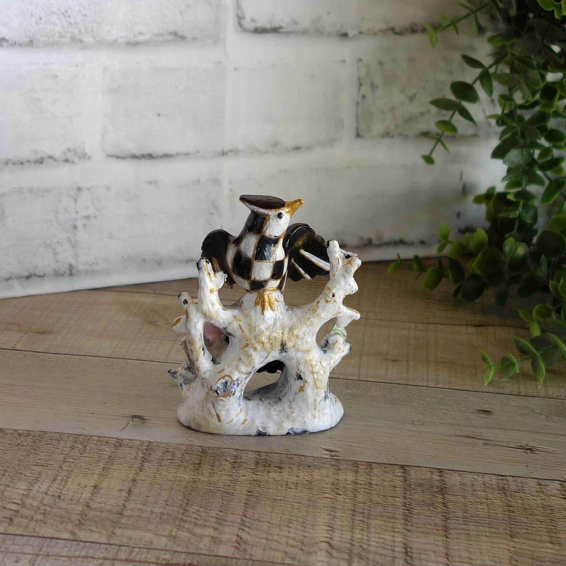 Elegant Checks Songbird Figurine Black And White Checks Decor 4 