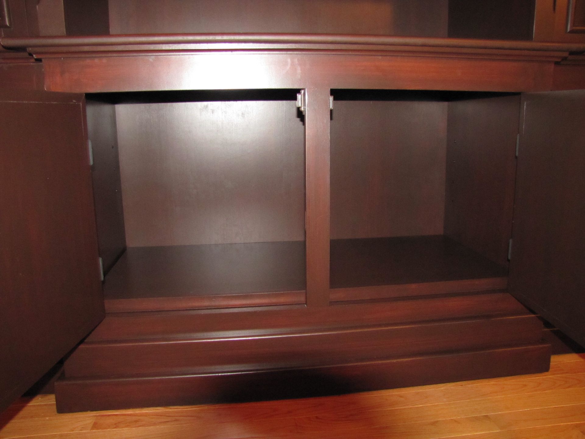 Cherry Dinig Room Hutch 6 