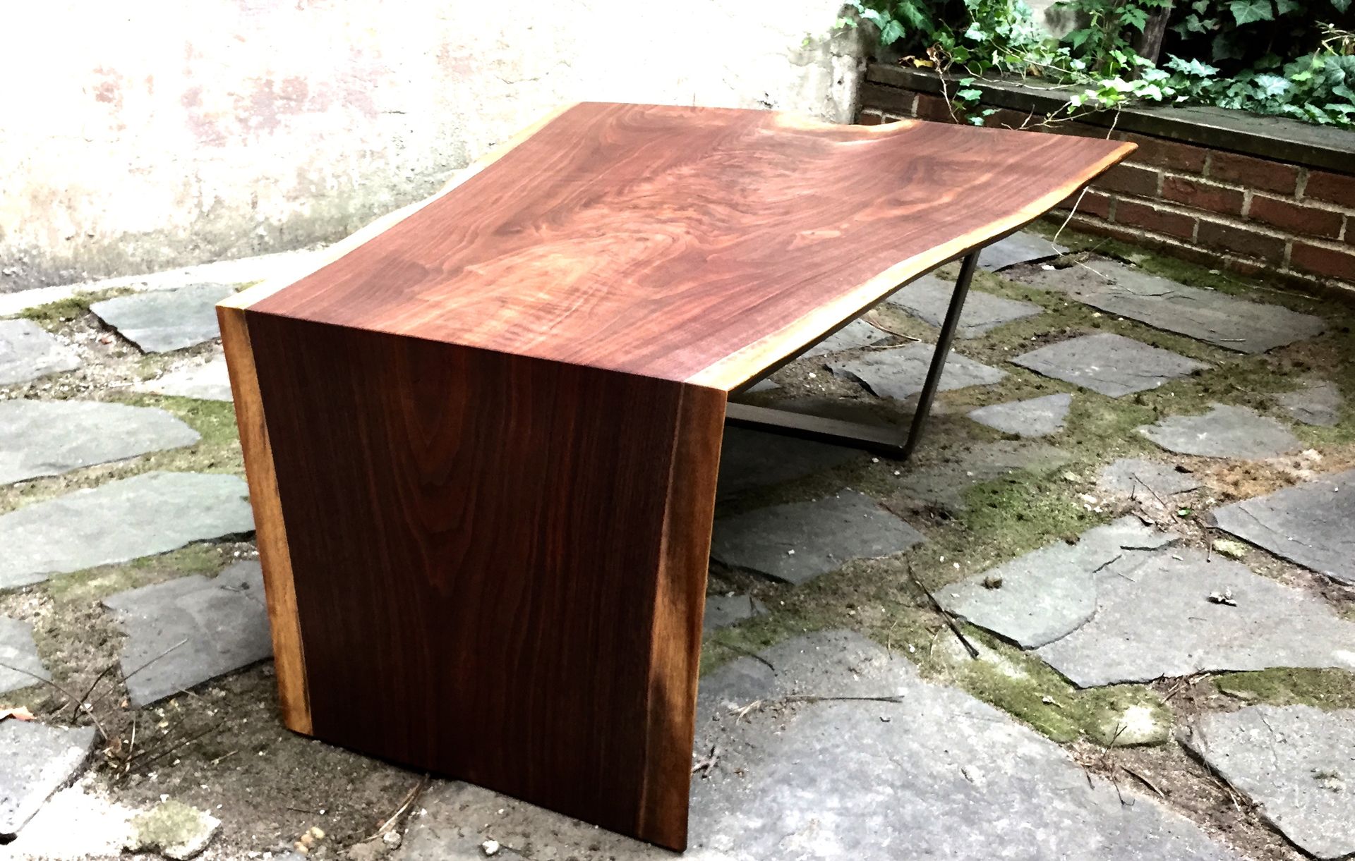 Live Edge Walnut Coffee Table. 4 