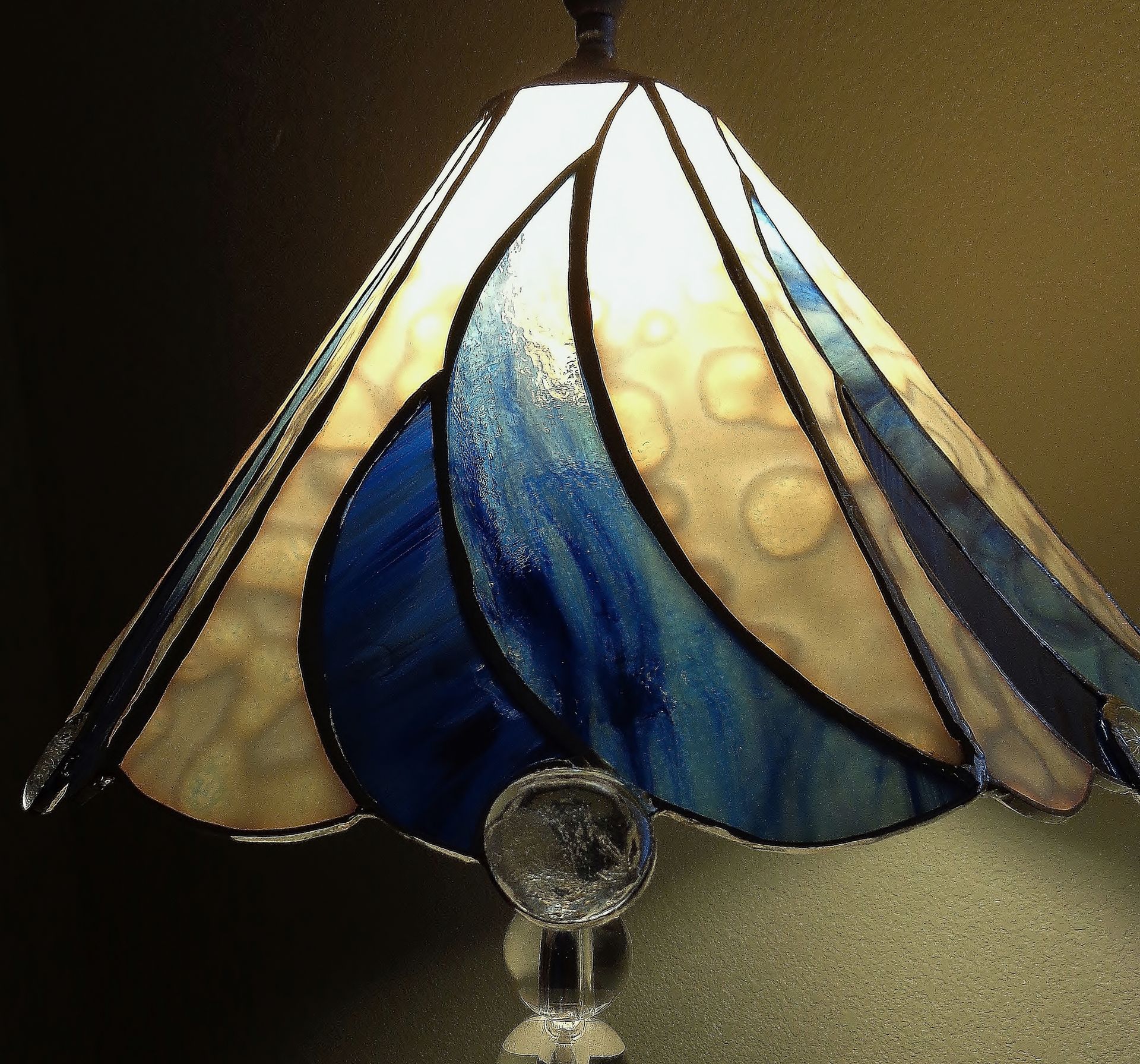 Blue And White Swirl Lamp Stained Glass 4