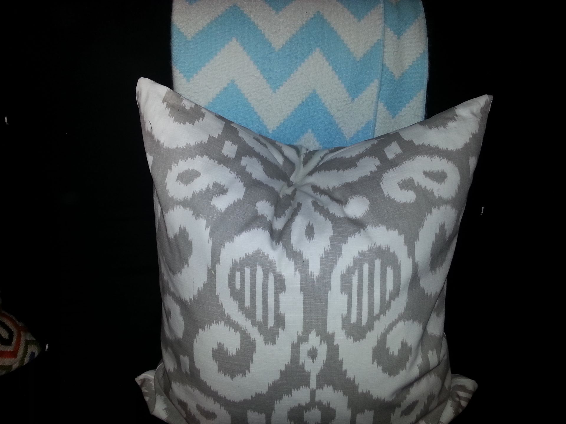 24 X 24 Square Pillow - Grey And Off-White Ikate Design