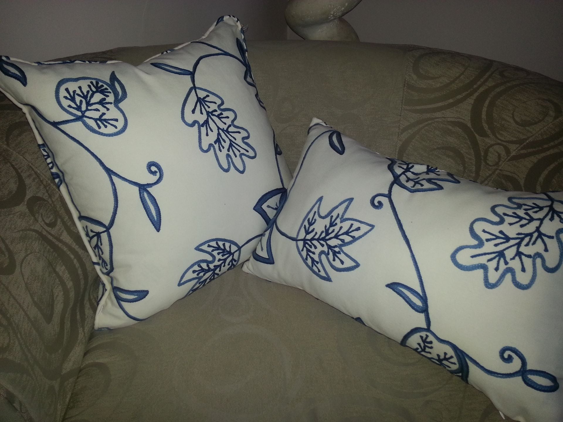 Sale! 20 X 20 Embroidered Pillow Cover - Blue Leafs On A Off-White/Cream Back Ground 3