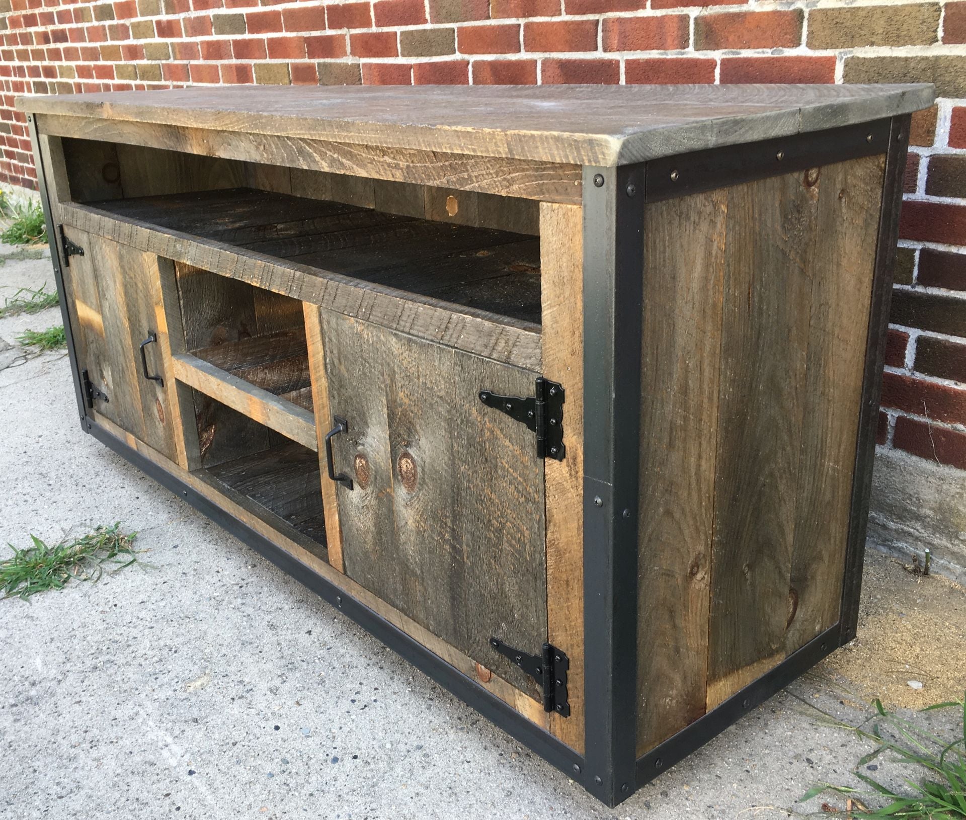 Rustic Industrial Barn Board / Reclaimed Wood Media Stand / Tv / Entertainment Stand 3 
