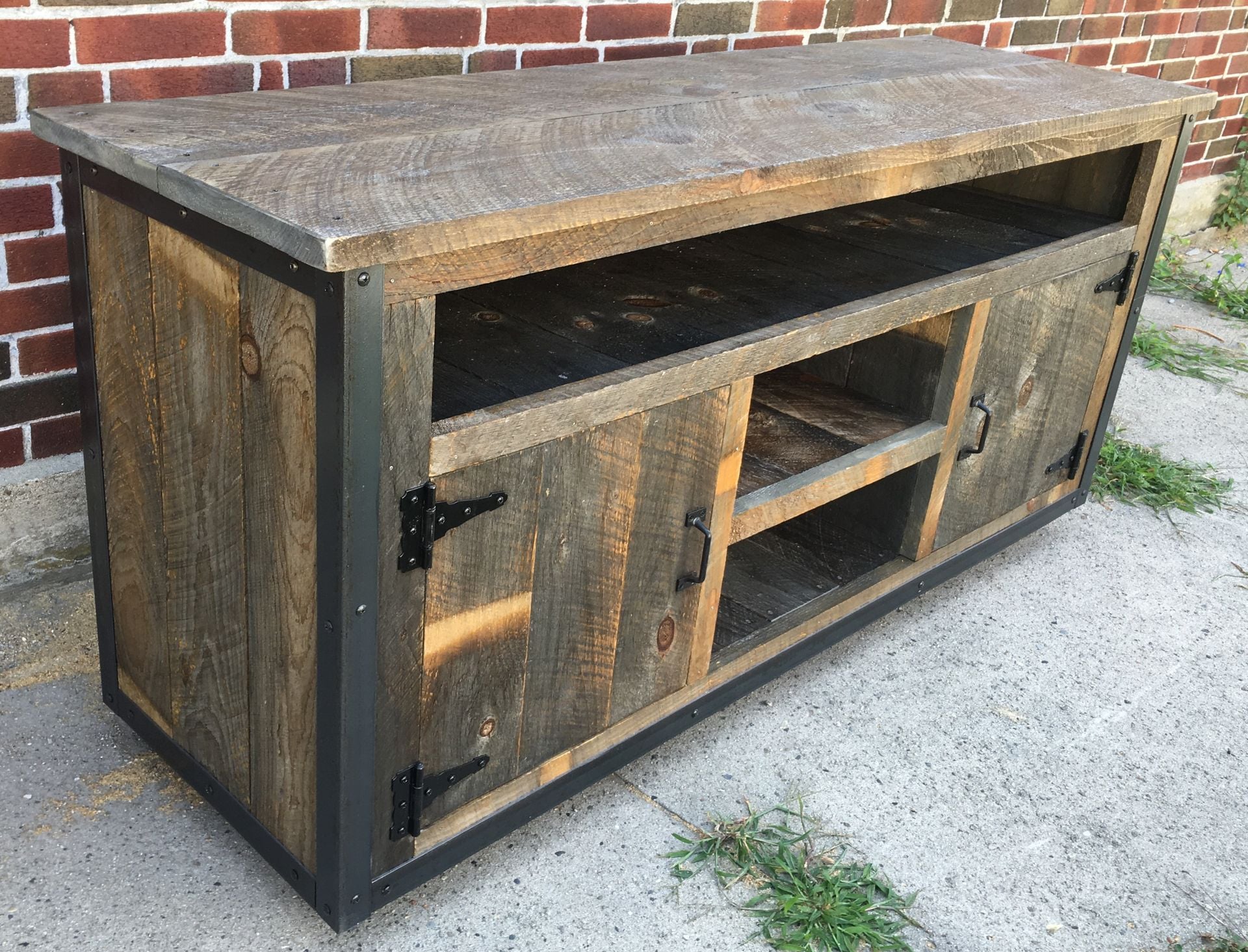Rustic Industrial Barn Board / Reclaimed Wood Media Stand / Tv / Entertainment Stand 4 