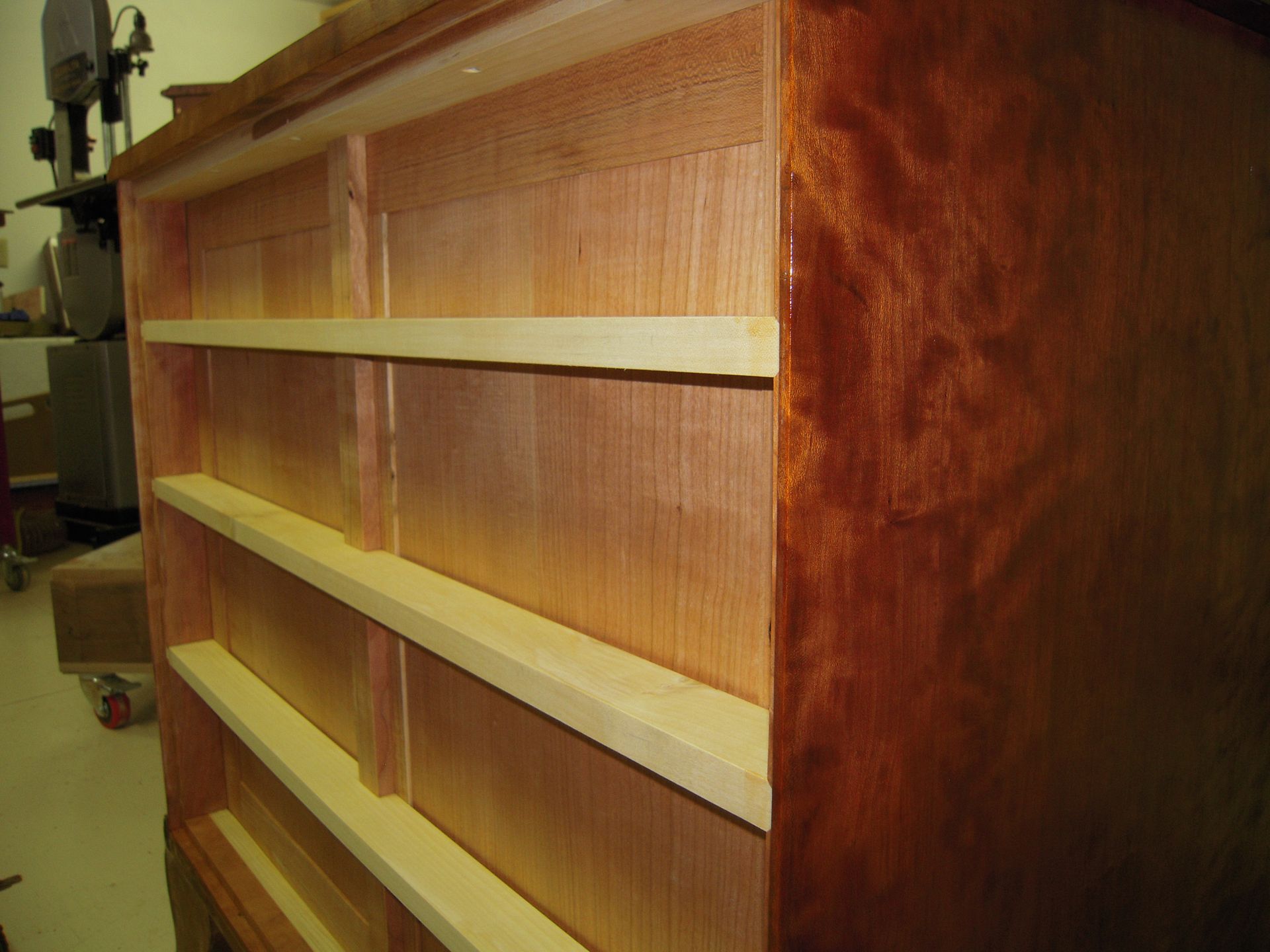 Chest, Oxbow, 4 Drawers, Curly Cherry 3
