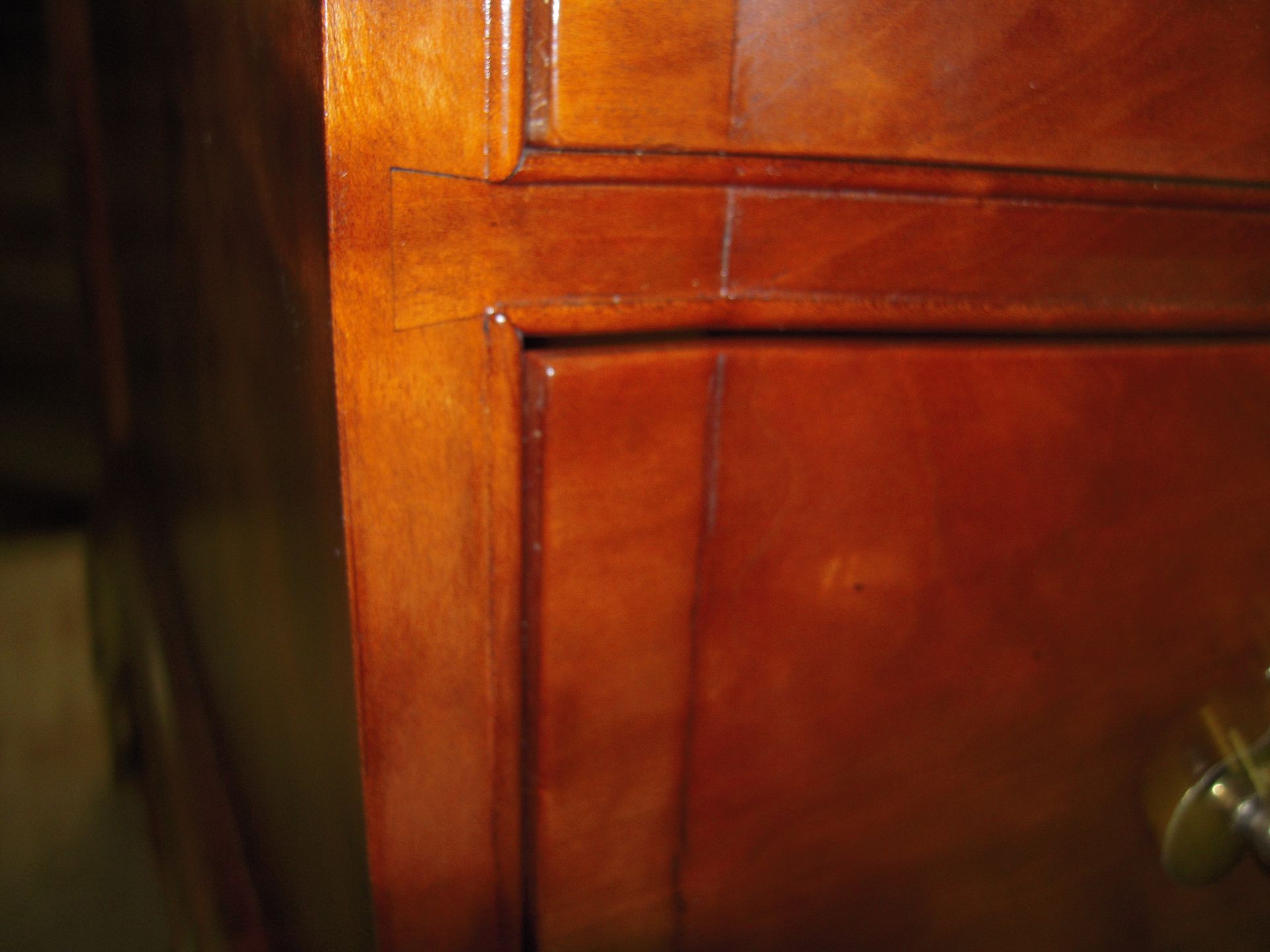 Chest, Oxbow, 4 Drawers, Curly Cherry 5