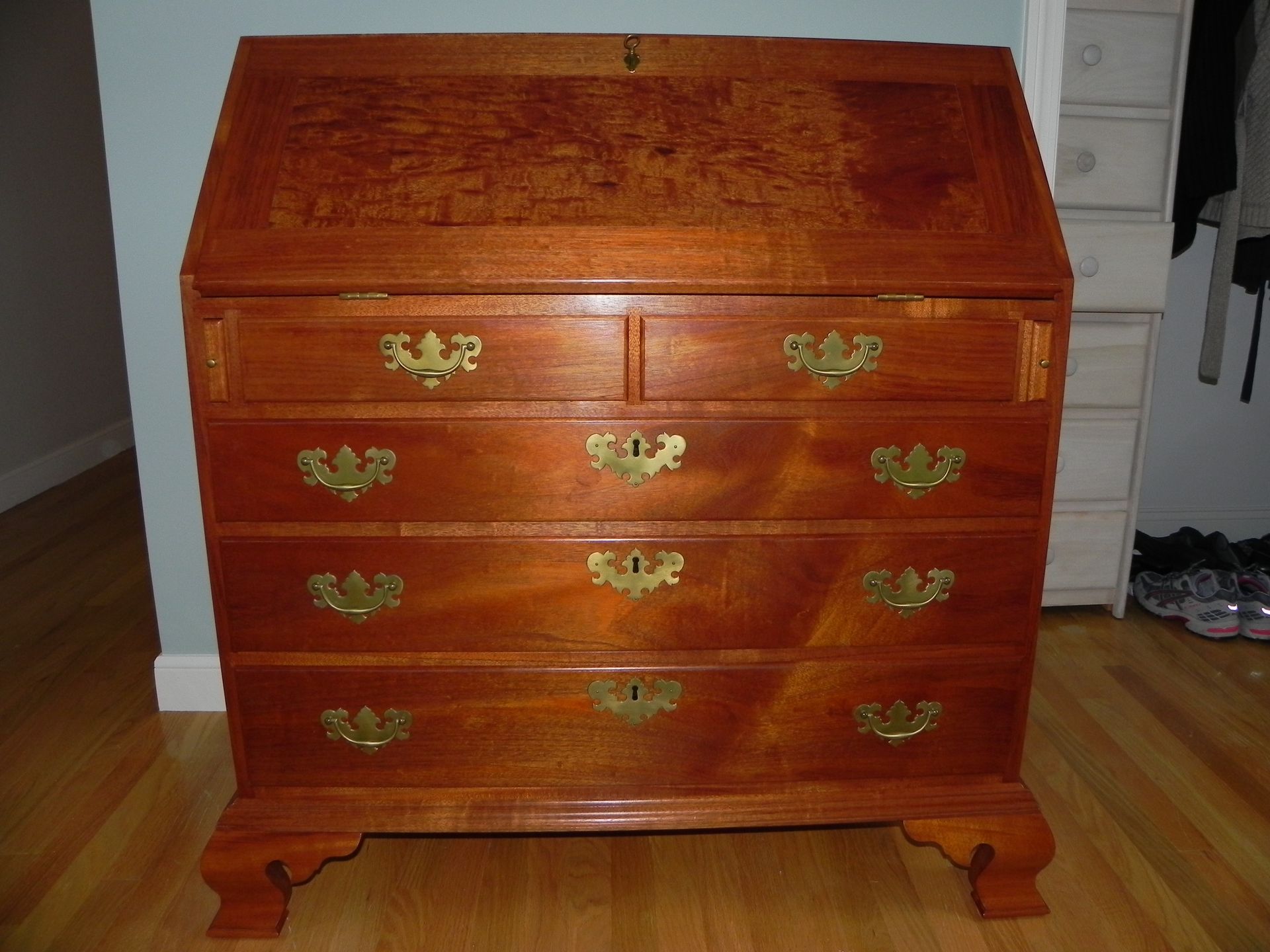 Penn. Desk, Solid Mahogany, 4 Drawers, Hand Cut Dovetails 2 