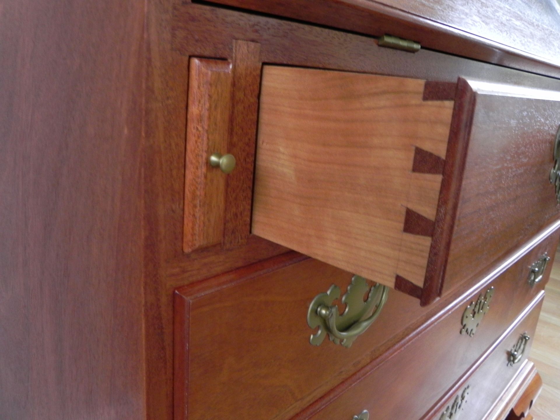 Penn. Desk, Solid Mahogany, 4 Drawers, Hand Cut Dovetails 6 
