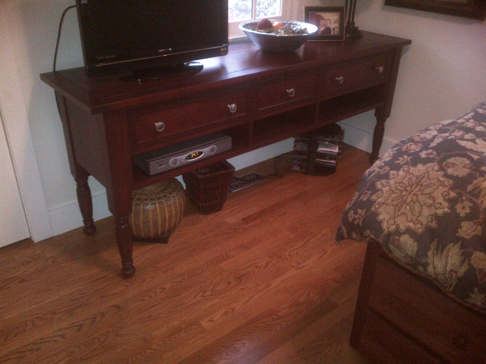 Cherry Console Table 3 