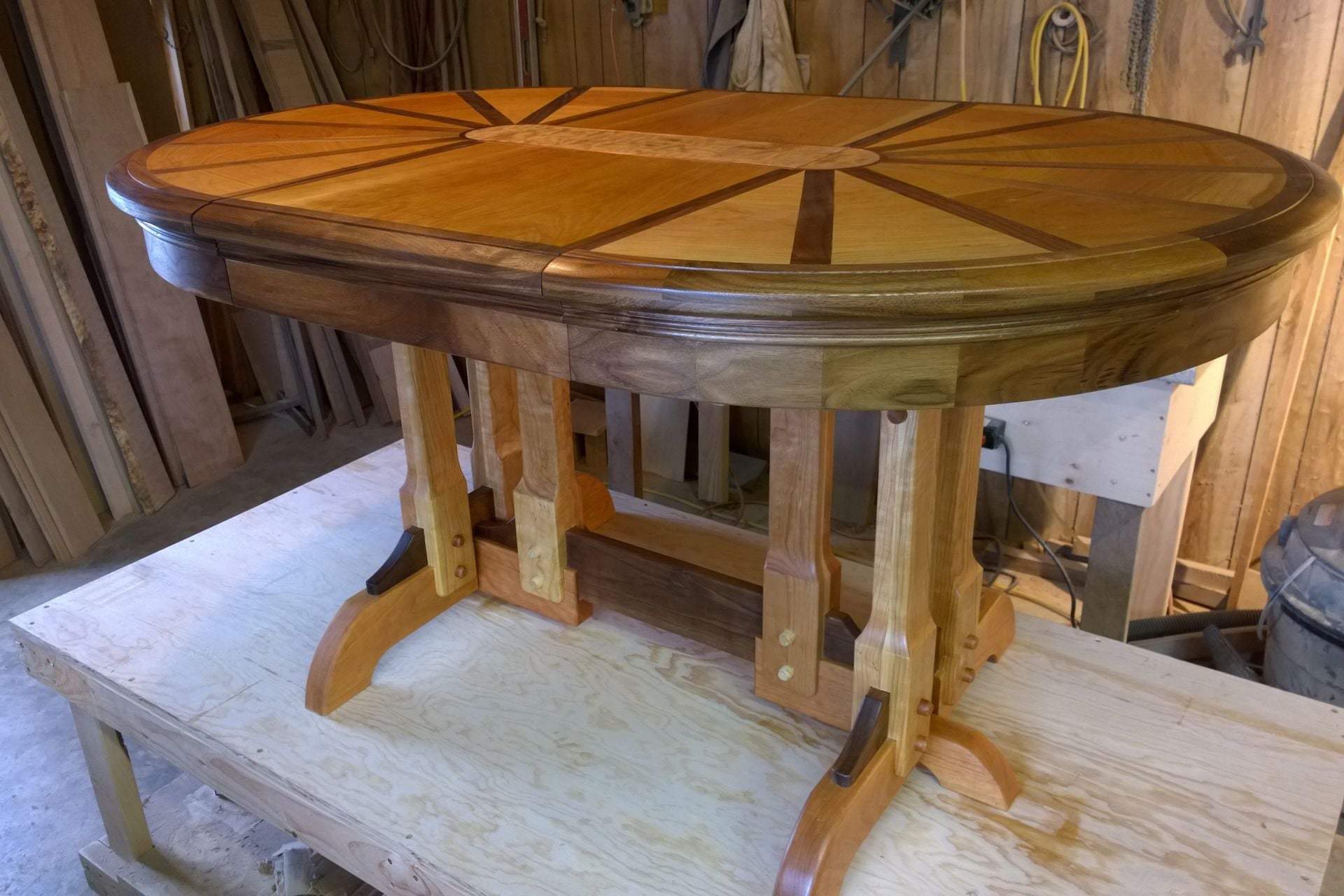 Wagon Wheel Themed Table 5