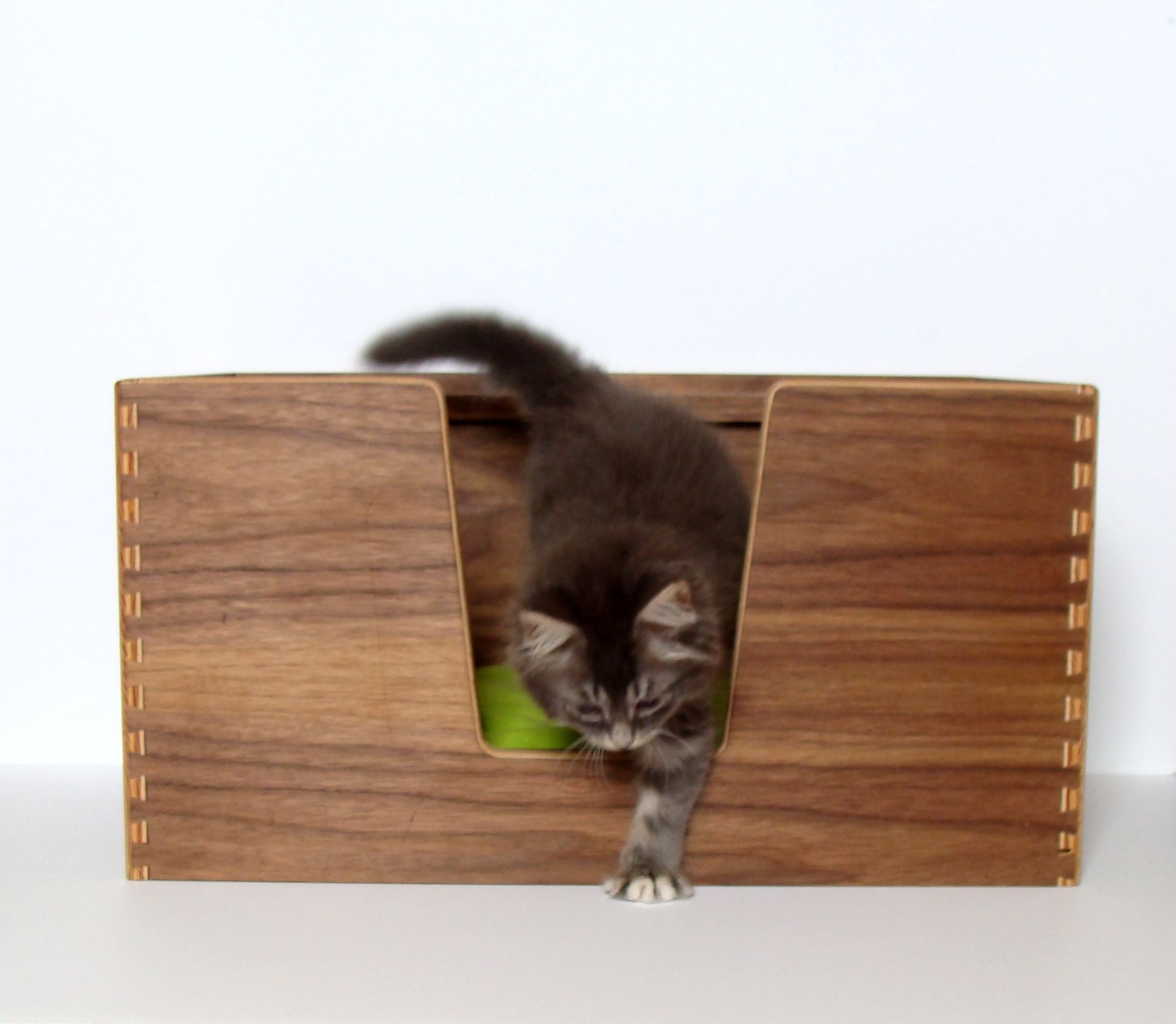 Walnut Pet Carrier And Bed