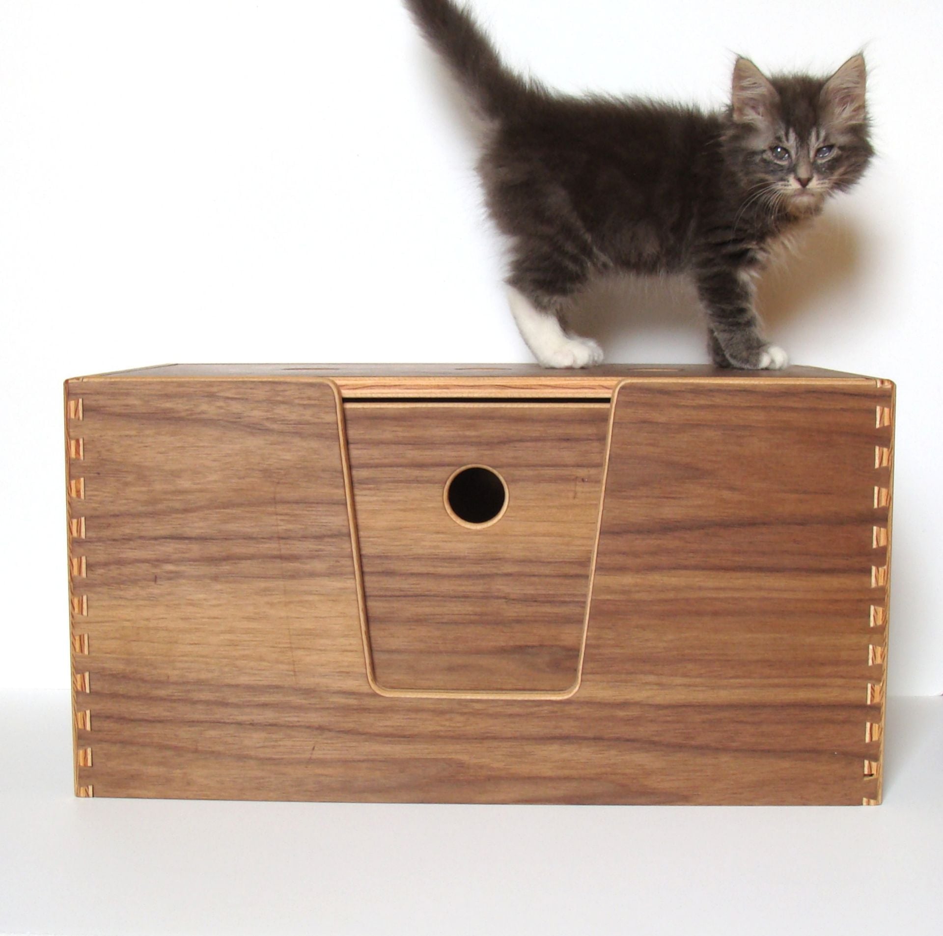 Walnut Pet Carrier And Bed 6 