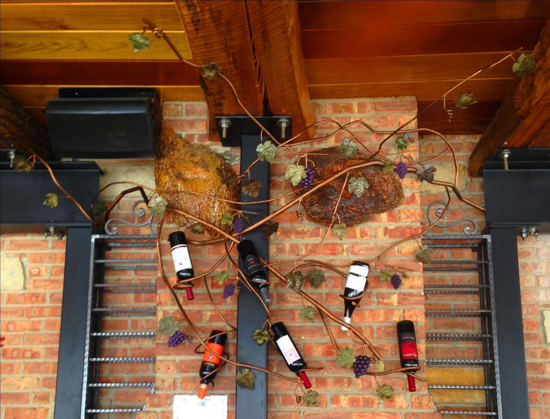 Metal Wine Racks With Vine Bottle Holders
