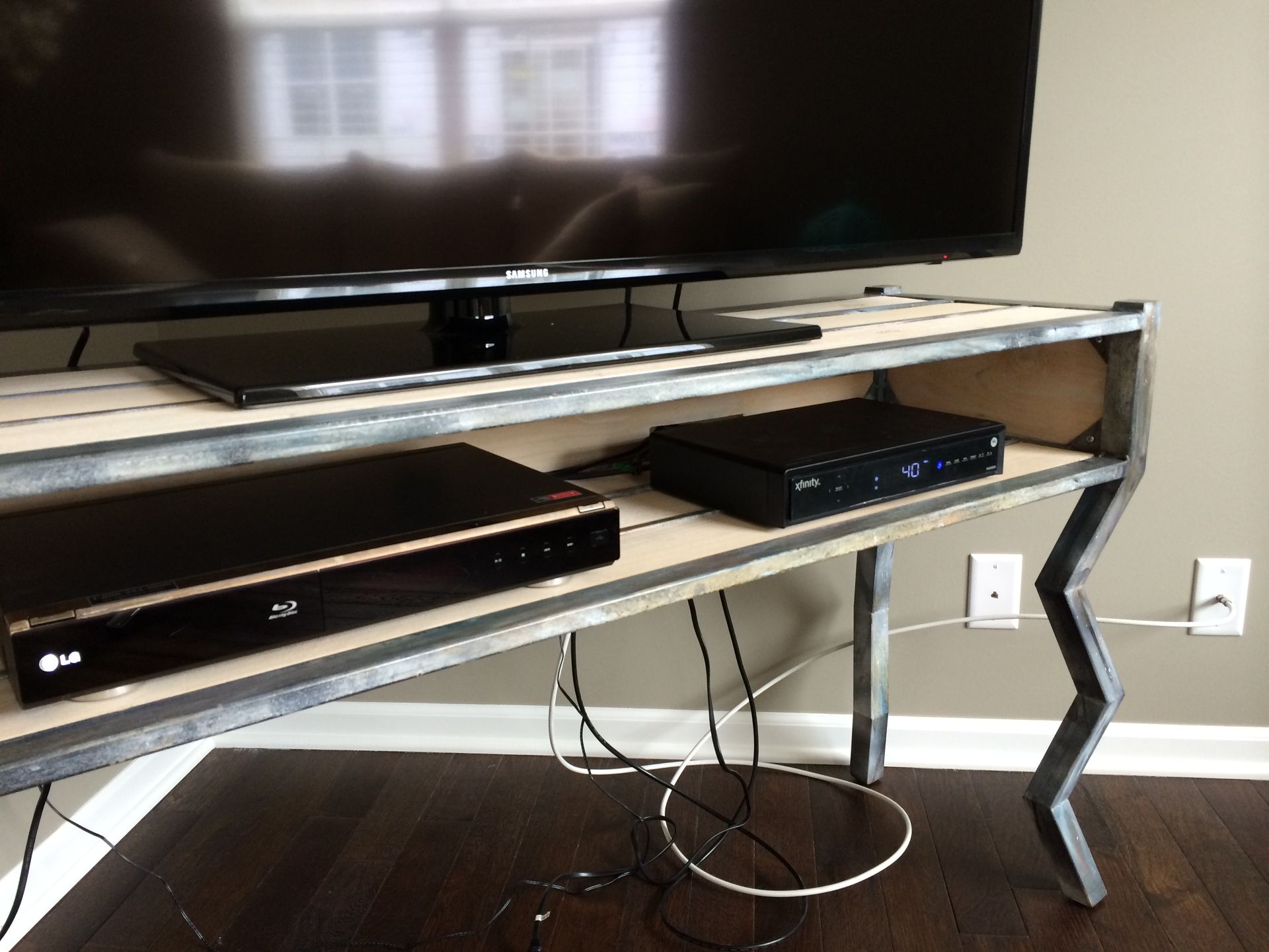 Metal Entertainment Stand 2